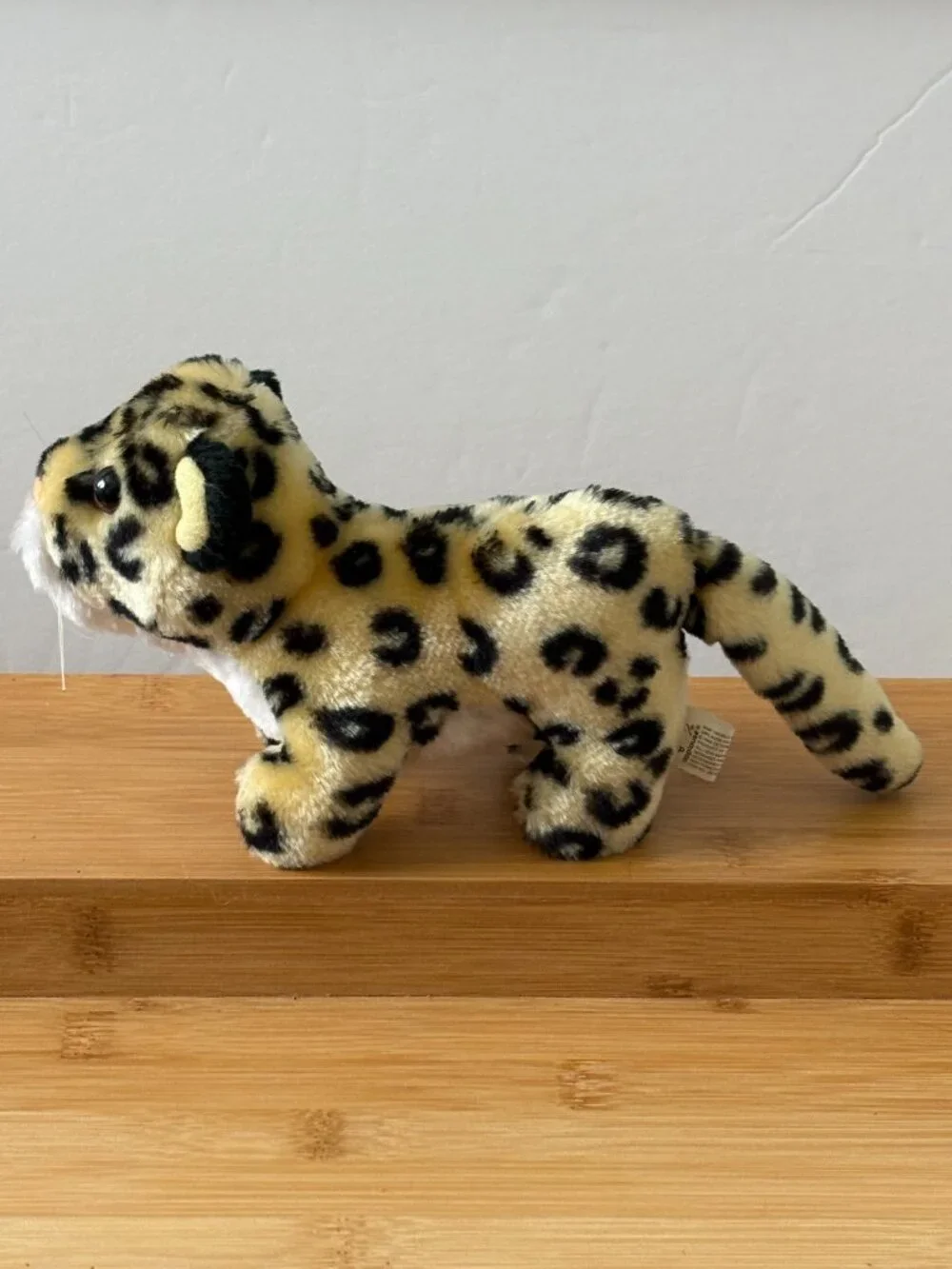 Applause Spotted Yellow Leopard World Wildlife Fund Plush 1988 Big Cat 5 x 7 In